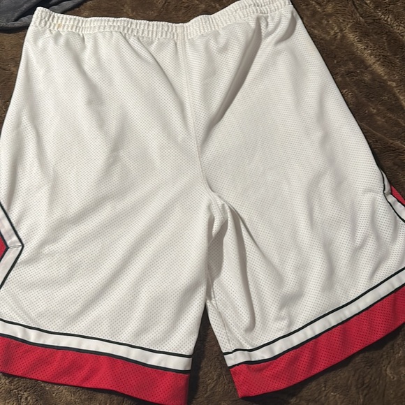 Retro Jumpman Jordan 2005 XXL Shorts Red White 20th Anniversary - Picture 4 of 5